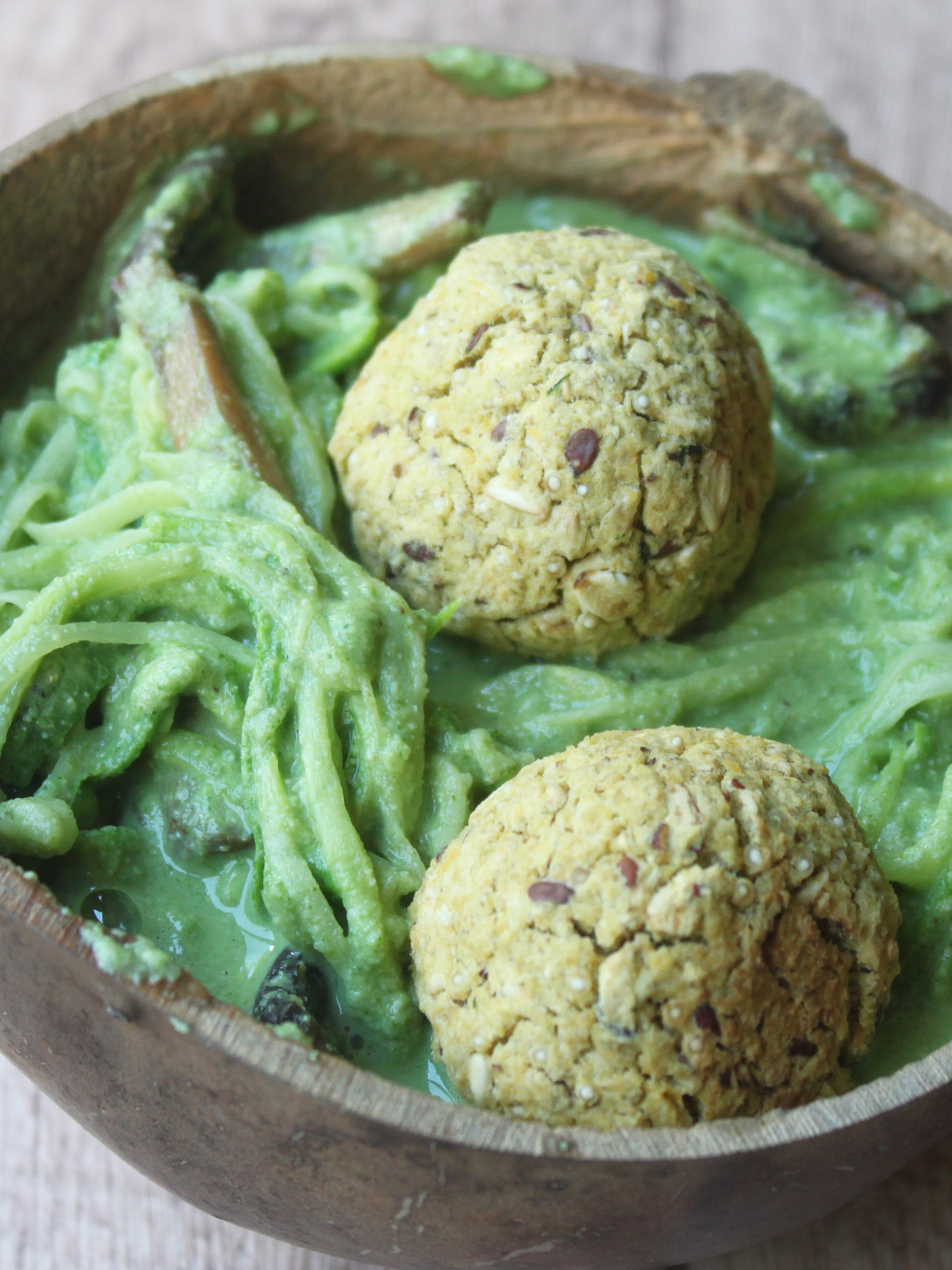 Noodles de Calabaza con Salsa de Espinaca